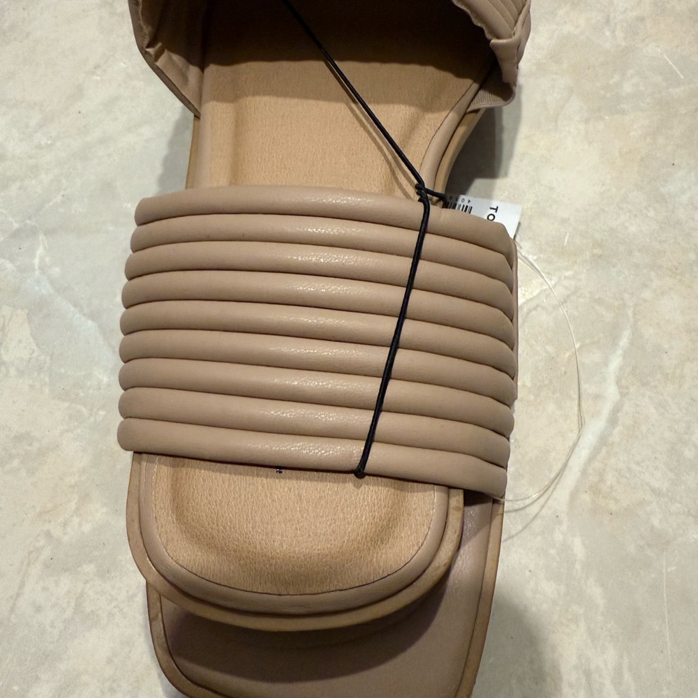 Torrid Beige Ribbed Slide Sandals - Picture 9 of 9
